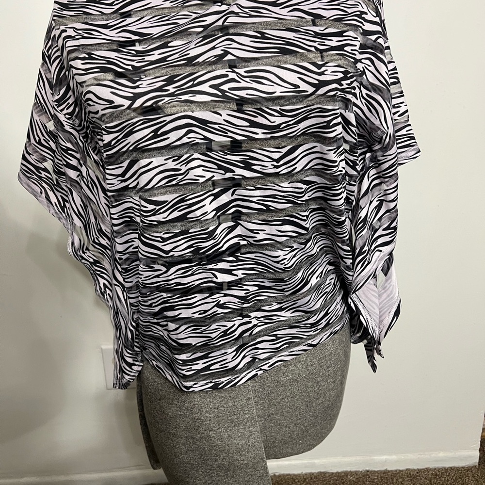 L.E.I. Black , Purple And‎ White Lace , Sheer Top Size XL 14/16 girls